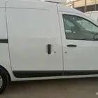 رينو دوكر عادي للايجار