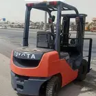 للايجار فوركلفت للايجار رافعة شوكيه يومي وشهري