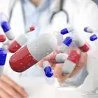 مدرسة مواد طبية