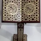 حامل مصحف خشب بعجلات شكل جديد مزخرف