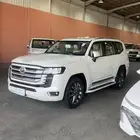 لاندكروزر 2024 بنزين رقم 4 ماشي 27 مستخدم واحد