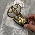 تمثال كبوت لاندكروزر