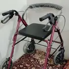 عربية او مشاية او كرسي للأحتياجات الخاصه