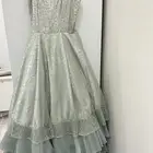 فستان مستخدم. مره واحده. سعر البيع 200