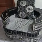 كنب هديه 3 قطع بحاله جيده جدا الاسفنج والخشب ممتاز