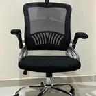 كرسي مكتب أسود