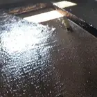 المعلم عوازل علي سطح