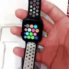 ساعه شبيهة ابل نضيفه