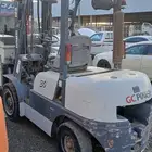 ايجار رافعات شوكيه بالمدينة المنورة كل المقاسات أتصل نصل