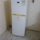 ثلاجه صغيرة 220 ومكيف 18 وحده. وغساله استعمال خفيف