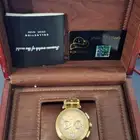 ساعة VERSACE