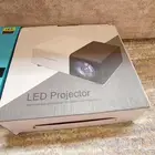 2 بروجكتر و واحد سلك انترنت