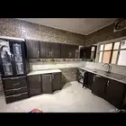 مطبخ يتكون من 7 او 8 قطع