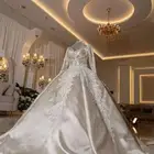 فستان لبس مره وحده  سمول او اكس سمول الملحقات تاج وطرحه
