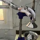 عصارة برتقال يدوي