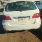 يوجد لدينا قطع غيار سيارة مرسيدس B170 تشليح الحمدانية في جدة