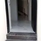 6غرف كل غرفه بدورت ميه ومجلس وصواله ومطبخ