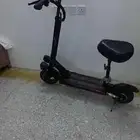إسكوتر كهربائي يقطع مسافه 40 إلى 45 كيلو يشيل وزن حتى 120k