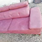 كنب وطاوله ضيافه وطاوله رفووف خشب