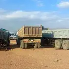 للبيع تريلات صناديق