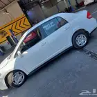 سياره نيسان فيرسا بيت ابوك قبال مطعم مندي الشباب عليها اخر ح