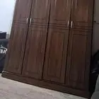 دولاب مستخدم نظيف
