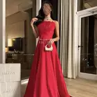 فستان احمر جديد