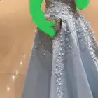 فستان للبيع