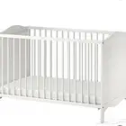 سرير اطفال من ايكيا