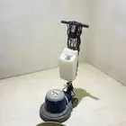 مكينة تنظيف ارضيات و موكيت
