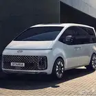 ستاريا مع سائق