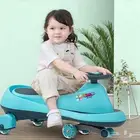 سيارة لعبه للاطفال جديد مو مستخدم بكرتونه