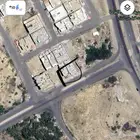 فلتين كل وحده بصكها وكل وحدة دورين وملحق