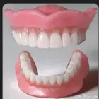 مريض يحتاج الى طقم اسنان متحرك