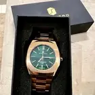 ساعة للبيع