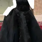 فستان اسود مستعمل للبيع