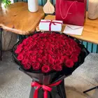 مندوب توصيل ومنسق هدايا