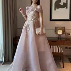 فستان سهره لحمي بقصة كتف مكشوف
