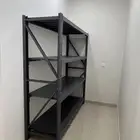 رفوف مستودعات