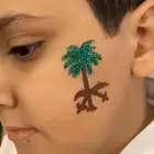 رسم على الوجه
