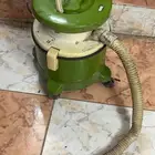 مكنسه كهربائيه قديمه