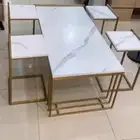 طاولات للبيع في المزاحميه