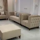كنب مستخدم ل البيع ثلاث قطع كبيره وقطعتين مفرد وقطعه صغيره