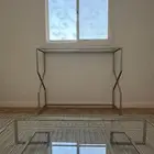 طاولة ارضيه مع طاولة استقبال