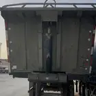 للبيع صندوق قلاب حجم 22 متر صاج