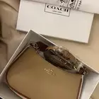 شنطة كوتش تيري اصلية للبيع