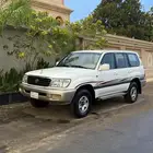 جيب لاندكروزر 2001