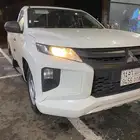 ميستوبيشي 2021 L200غماره بنزين للبيع