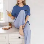 ملابس نسائية من جميع الاشكال واللوان