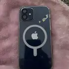 ايفون 12العادي مكسور من ورا وبعض الخدوش من الطيحه